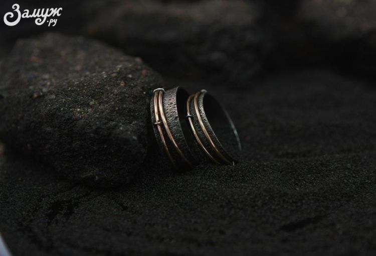 Обручальные кольца 2018: из чёрного золота